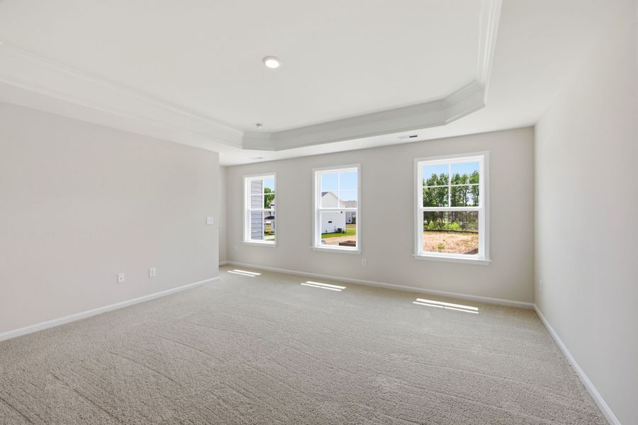 Spacious, unfurnished interior of a new home in The Farm at Neill's Creek, Lillington (Image 18).