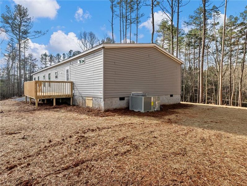 Exterior details and patio area of a home in , Lula (Image 19).