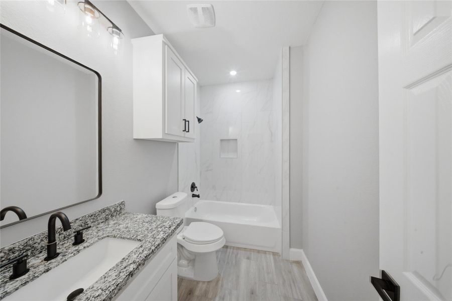 Furnished interior view inside a new home in , Deer Park (Image 16).