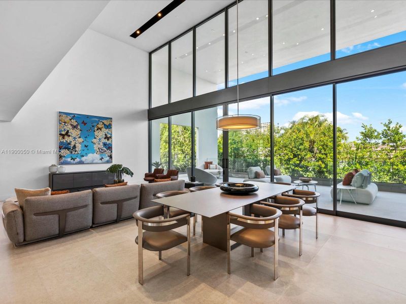 Community amenities in , Miami Shores (Image 58).