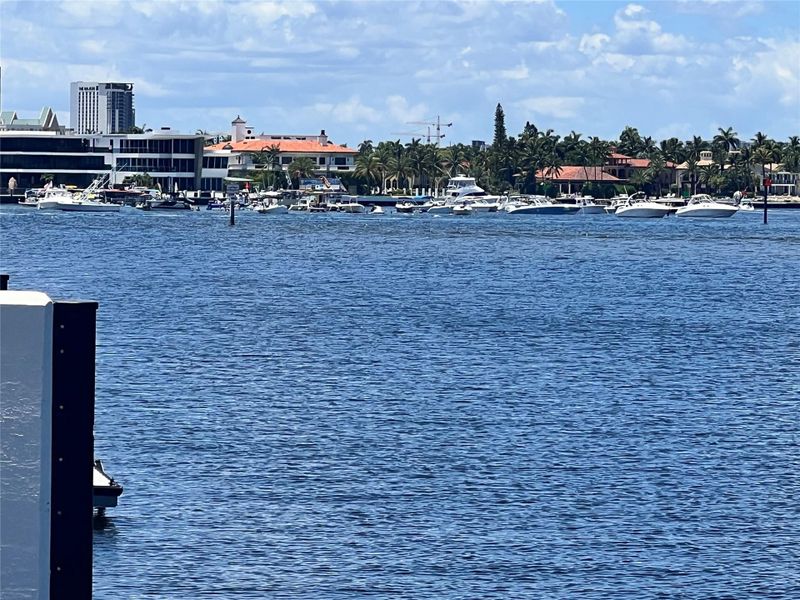 Image 6 of a home in . Image 6 of a home in .