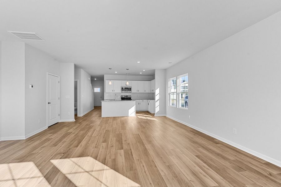 Spacious, unfurnished interior of a new home in Fieldstone, Lexington (Image 23). Spacious, unfurnished interior of a new home in Fieldstone, Lexington (Image 23).
