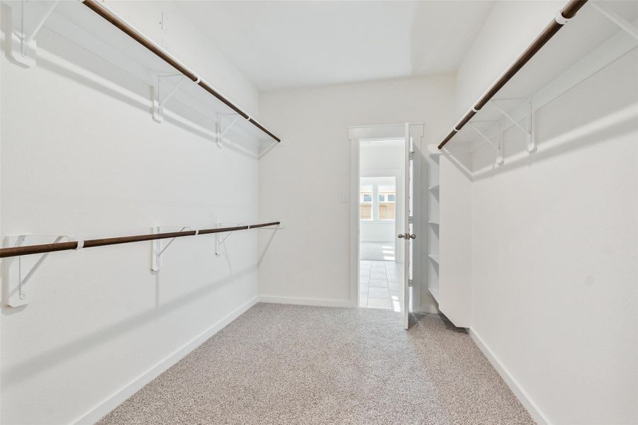 Spacious, unfurnished interior of a new home in Colony at Pinehurst, Pinehurst (Image 25).