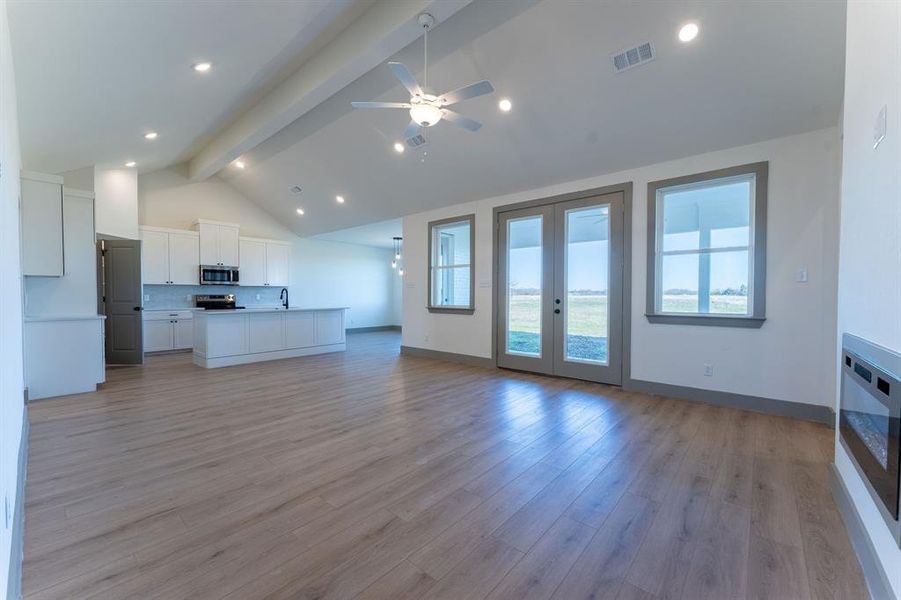Spacious, unfurnished interior of a new home in , Princeton (Image 21).