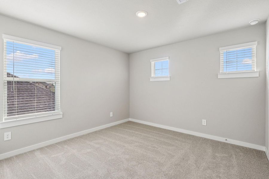 Spacious, unfurnished interior of a new home in Massey Oaks - Premier Series, Pearland (Image 19). Spacious, unfurnished interior of a new home in Massey Oaks - Premier Series, Pearland (Image 19).