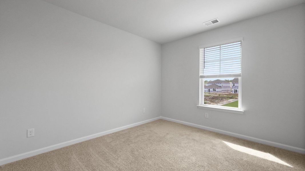 Spacious, unfurnished interior of a new home in , Summerville (Image 15).