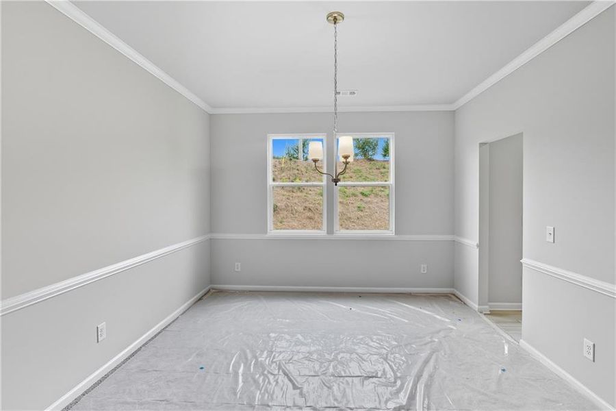 Spacious, unfurnished interior of a new home in Creekside Landing, Dallas (Image 16).