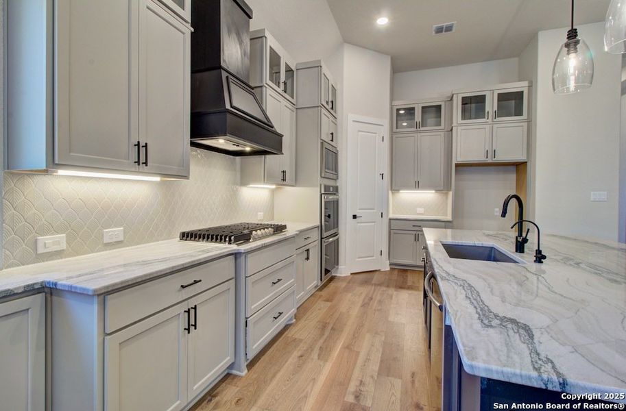 Furnished interior view inside a new home in Verandas at the Rim, San Antonio (Image 13). Furnished interior view inside a new home in Verandas at the Rim, San Antonio (Image 13).