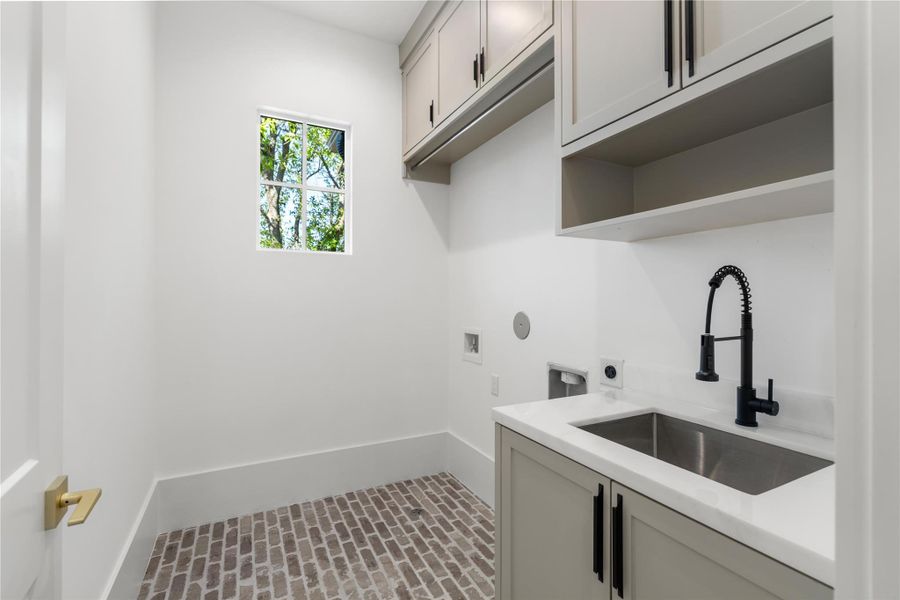 Furnished interior view inside a new home in , Houston (Image 32). Furnished interior view inside a new home in , Houston (Image 32).