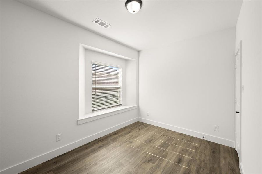 Spacious, unfurnished interior of a new home in Shady Valley Estates, Midlothian (Image 16). Spacious, unfurnished interior of a new home in Shady Valley Estates, Midlothian (Image 16).