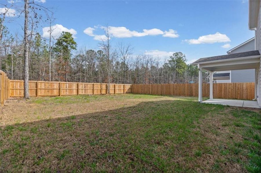 Exterior details and patio area of a home in Emerald Oaks Estates, Rome (Image 23).