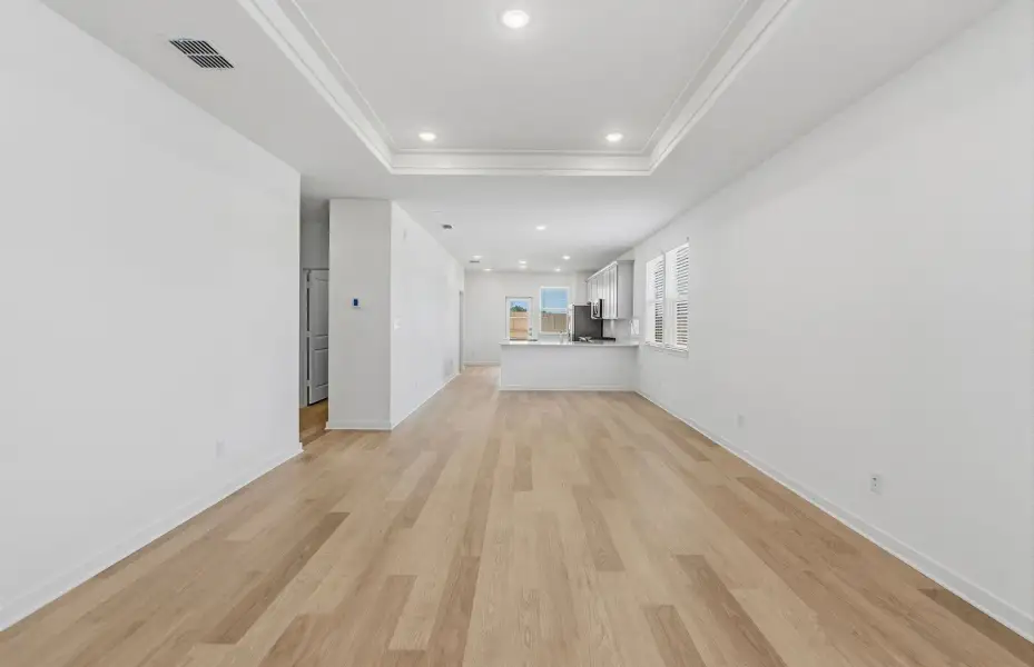 Spacious, unfurnished interior of a new home in Larson Crossing, Elgin (Image 23).