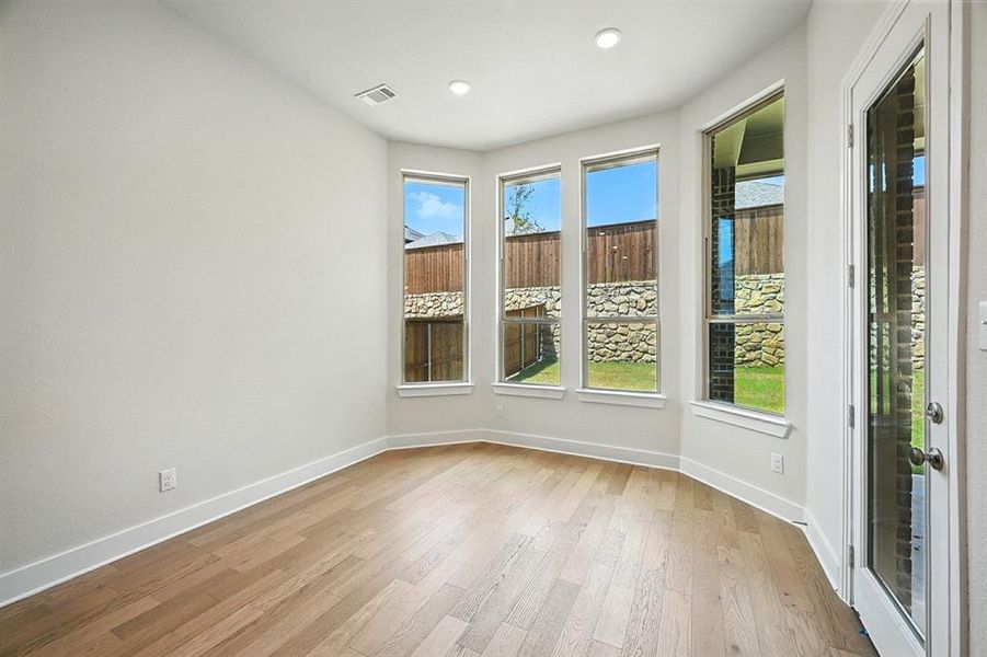 Spacious, unfurnished interior of a new home in Gateway Village - The Reserve: 50ft. lots, Denison (Image 18). Spacious, unfurnished interior of a new home in Gateway Village - The Reserve: 50ft. lots, Denison (Image 18).