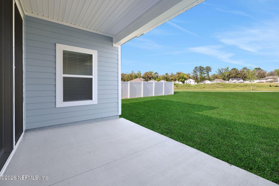 Exterior details and patio area of a home in Jennings Farm, Middleburg (Image 27).