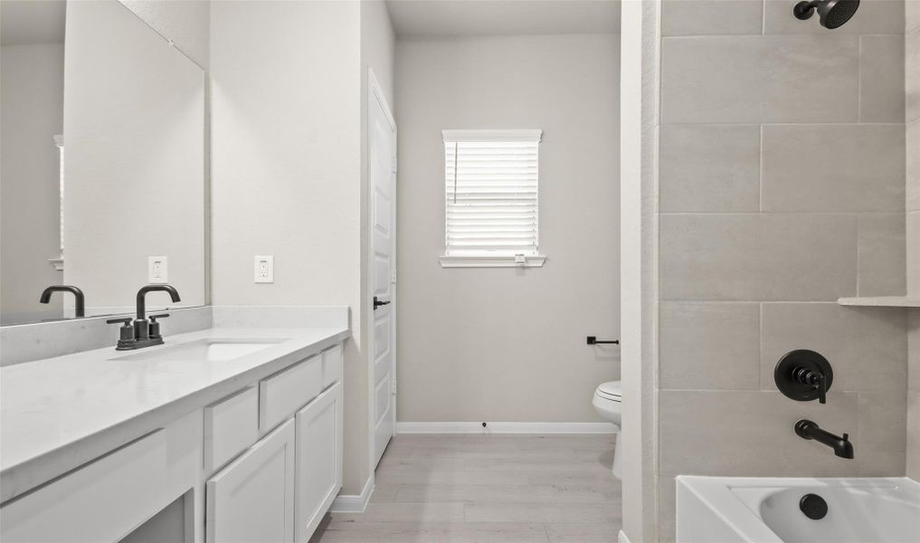 Hall bath (*Photo not of actual home and used for illustration purposes only.) Hall bath (*Photo not of actual home and used for illustration purposes only.)