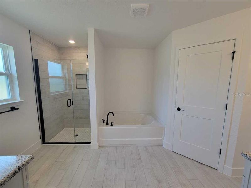 Furnished interior view inside a new home in , Ocala (Image 9).