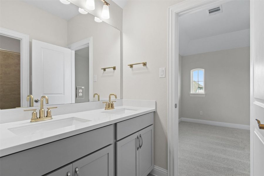 Furnished interior view inside a new home in Brookewater, Rosenberg (Image 10).