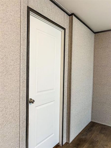 Close-up of interior finishes inside a home in , Bronson (Image 5).