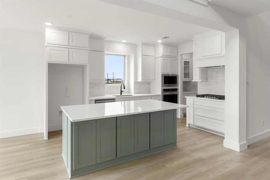 17. 1461 Porter - Kitchen (2)