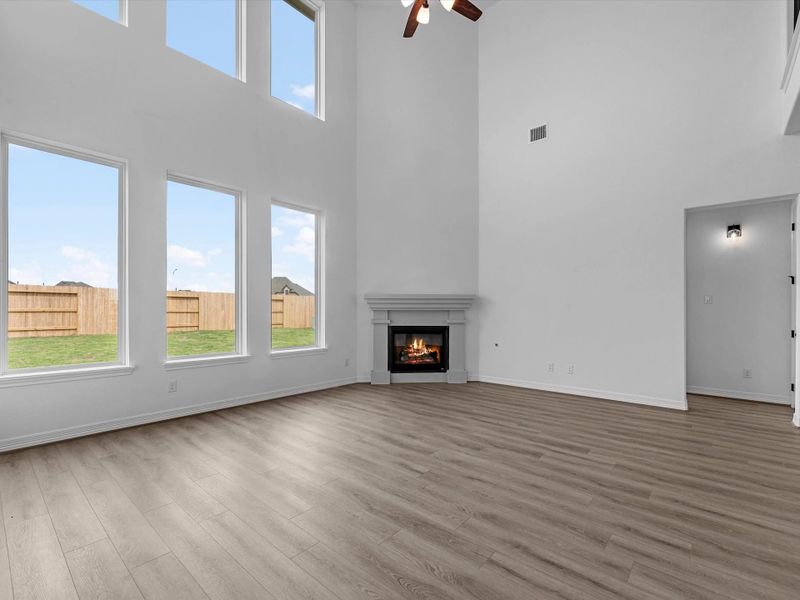 Spacious, unfurnished interior of a new home in Wildrye, Waller (Image 14).