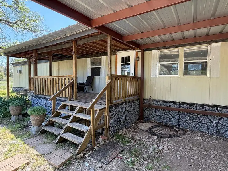 Exterior details and patio area of a home in , Weatherford (Image 13).