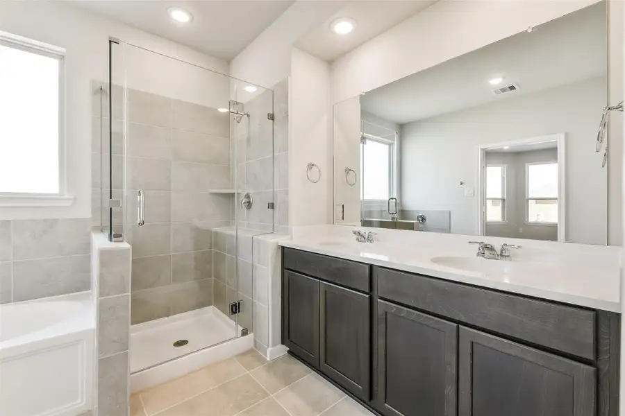 Furnished interior view inside a new home in Anderson Lakes, Houston (Image 11). Furnished interior view inside a new home in Anderson Lakes, Houston (Image 11).