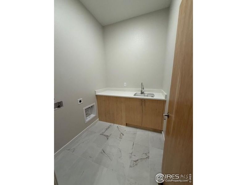 Image 26 of a home in West Grange.