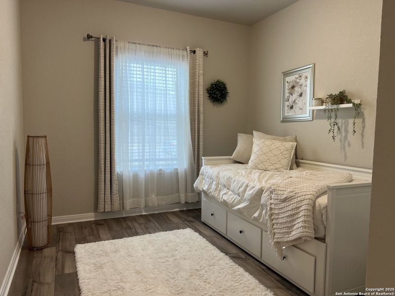 Furnished interior view inside a new home in Legendary Trails - Premier Series, Cibolo (Image 24). Furnished interior view inside a new home in Legendary Trails - Premier Series, Cibolo (Image 24).