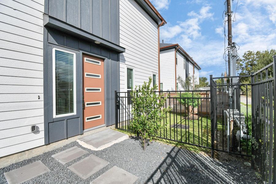 Front exterior of a new home in , Houston, TX, highlighting curb appeal (Image 21). Front exterior of a new home in , Houston, TX, highlighting curb appeal (Image 21).