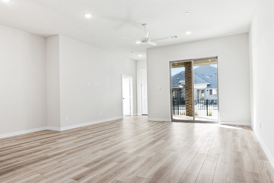 Spacious, unfurnished interior of a new home in Woodbridge Villas, Wylie (Image 21). Spacious, unfurnished interior of a new home in Woodbridge Villas, Wylie (Image 21).