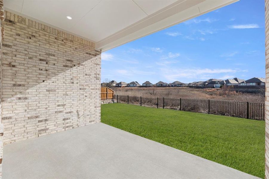 28_24_25. 1034 Bimgham - Patio