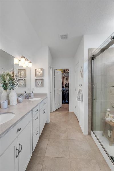 Furnished interior view inside a new home in , Parrish (Image 38).