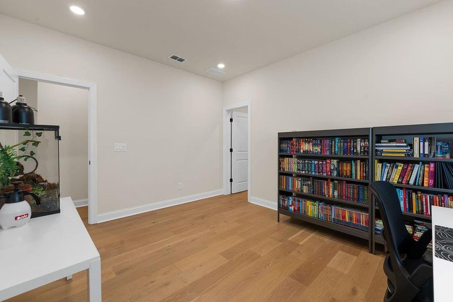 Furnished interior view inside a new home in , Alpharetta (Image 44).