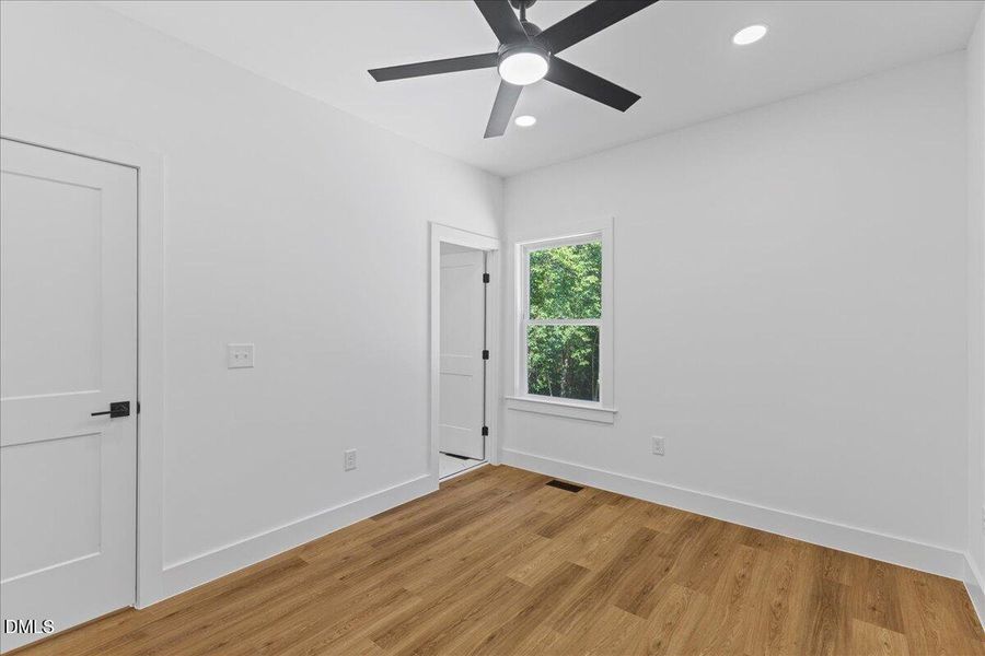 16-801 Dupree St 16-801 Dupree St