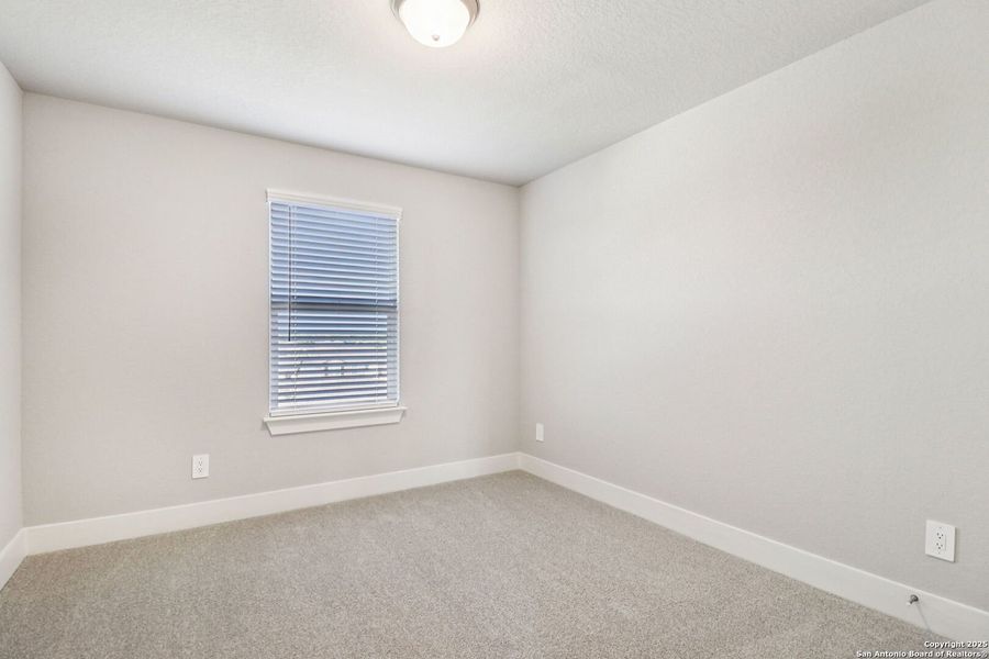 Spacious, unfurnished interior of a new home in Thomas Pond, San Antonio (Image 34). Spacious, unfurnished interior of a new home in Thomas Pond, San Antonio (Image 34).