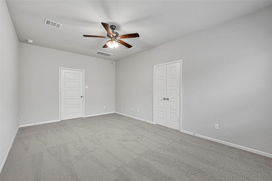 Spacious, unfurnished interior of a new home in Rollingbrook Estates, Baytown (Image 27).