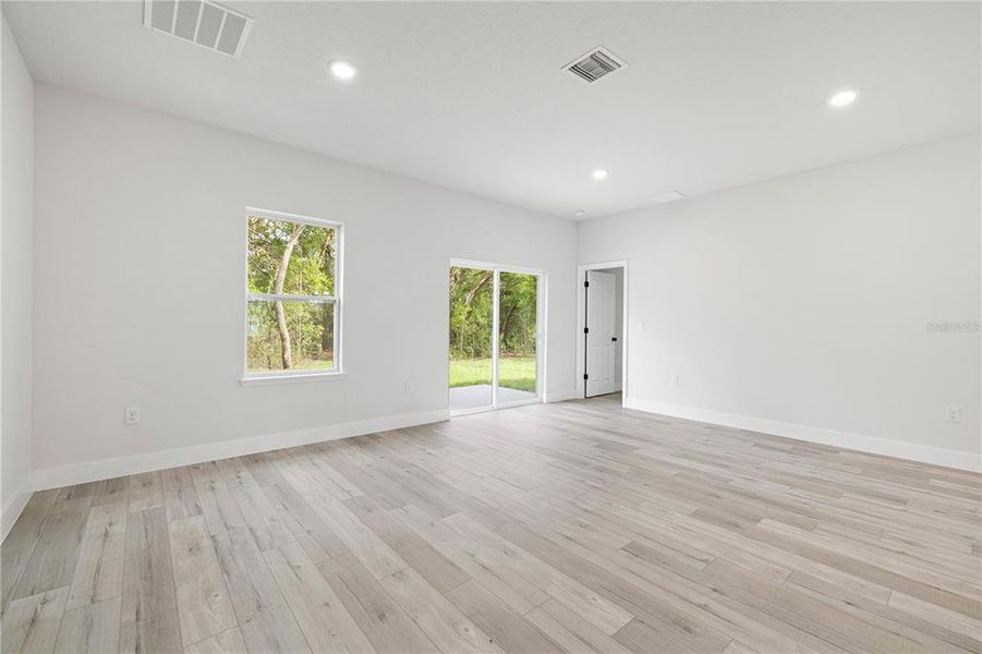 Spacious, unfurnished interior of a new home in , Citrus Springs (Image 16). Spacious, unfurnished interior of a new home in , Citrus Springs (Image 16).