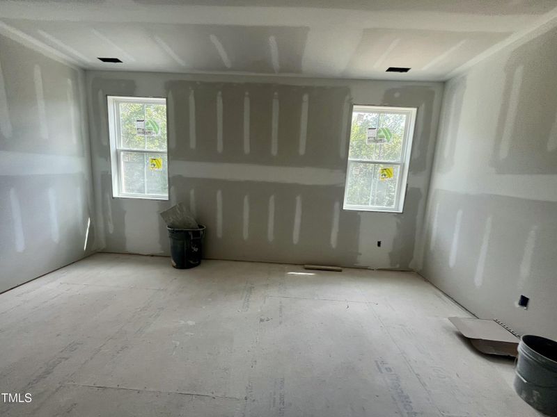 33E6BAF4-4C2D-4EE0-BCD6-EE5AECADF628