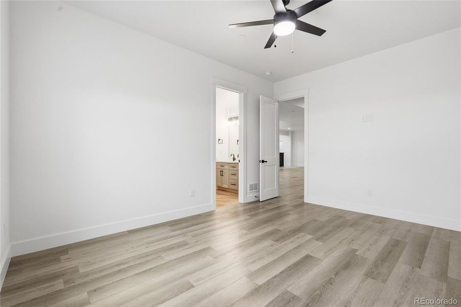 Spacious, unfurnished interior of a new home in , Brighton (Image 23).