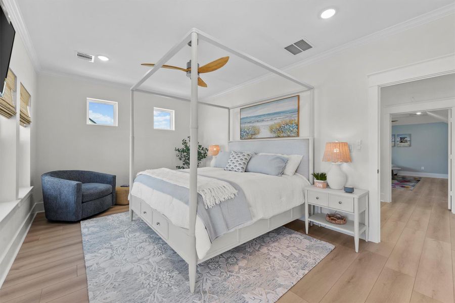 Furnished interior view inside a new home in , Galveston (Image 10).