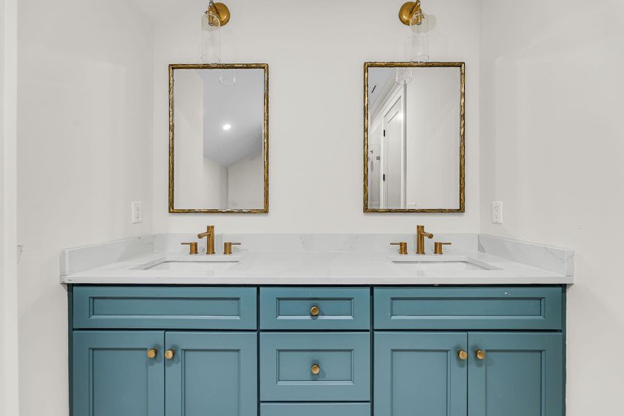 Image 68 of a home in .