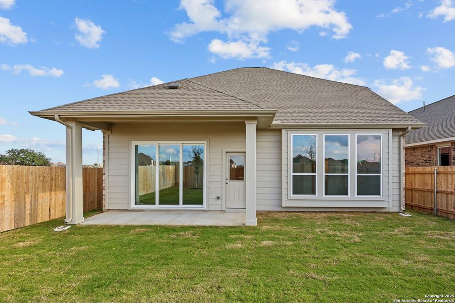 Exterior details and patio area of a home in Sunflower Ridge, New Braunfels (Image 3).