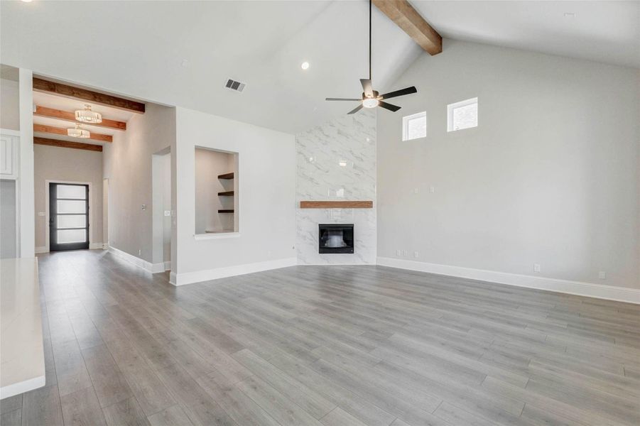 Spacious, unfurnished interior of a new home in Fulbrook on Fulshear Creek, Fulshear (Image 35).