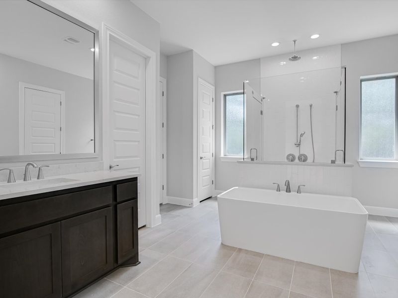 Representative furnished interior of a home built from the Topaz II by Giddens Homes in Riverstone, Georgetown (Image 72).