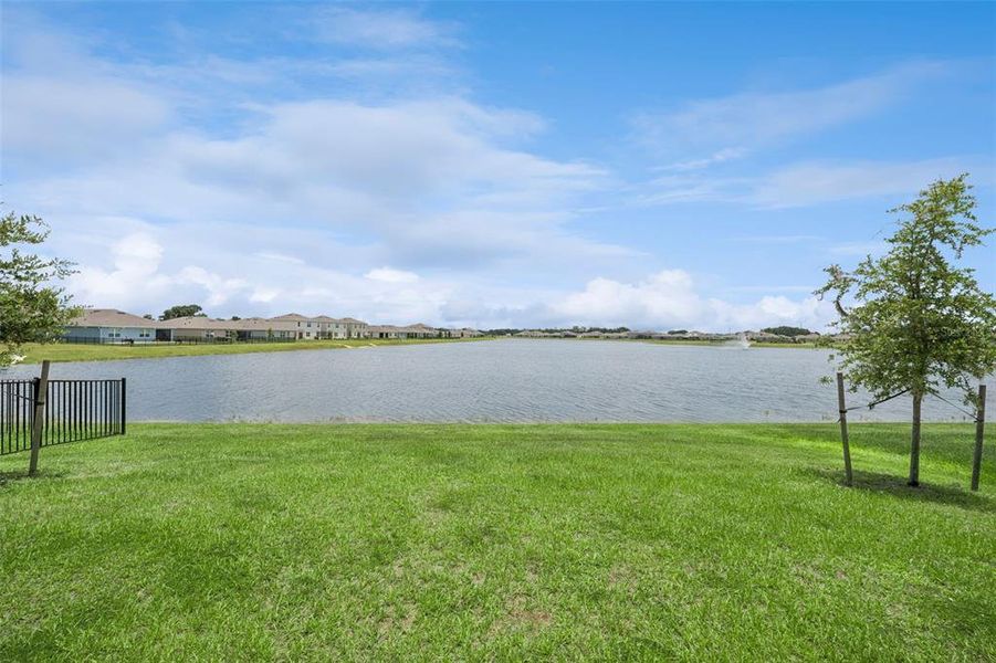 Natural landscape and outdoor views near Buena Lago in St. Cloud (Image 31).