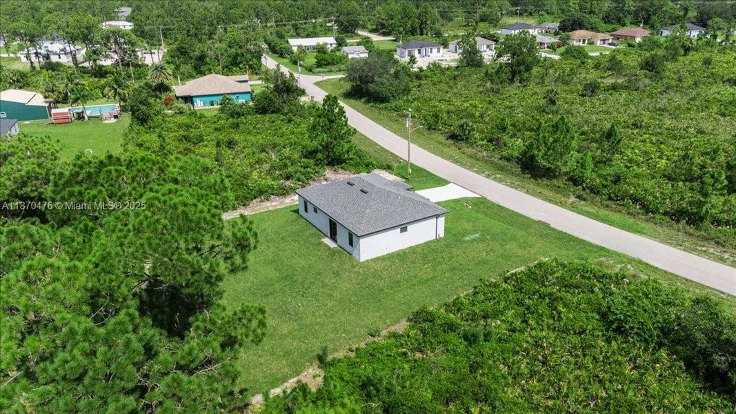 Image 32 of a home in . Image 32 of a home in .