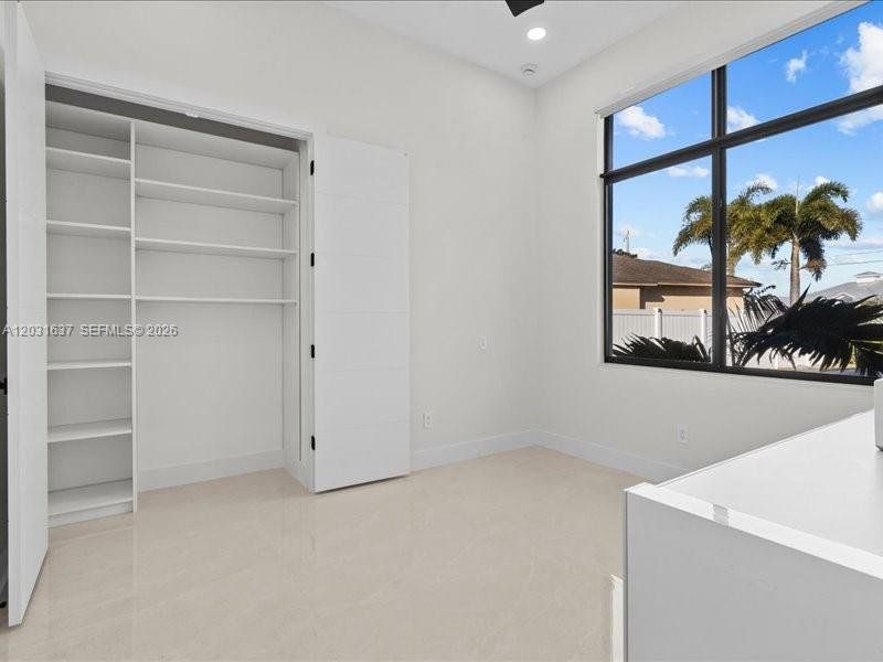 Spacious, unfurnished interior of a new home in , Port St. Lucie (Image 26).