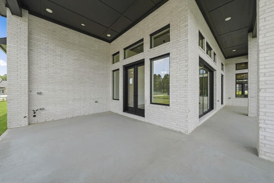 Exterior details and patio area of a home in Bentwood Farms, Montgomery (Image 29).