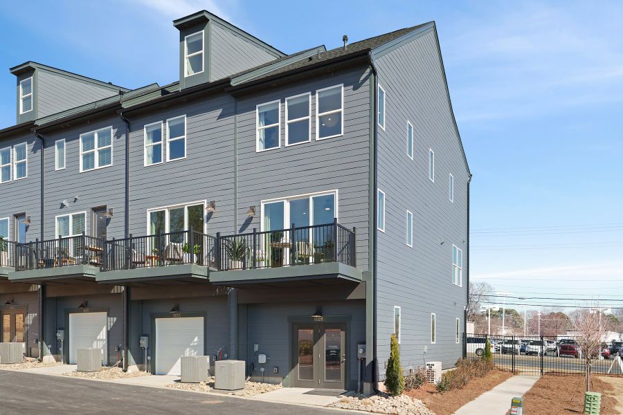 Image 40 representing the Braden by Tri Pointe Homes in Southmont, Charlotte, NC. Image 40 representing the Braden by Tri Pointe Homes in Southmont, Charlotte, NC.