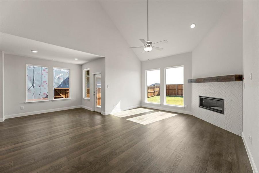 04_5530 Burford, Celina